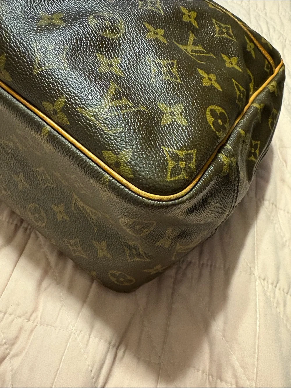 Louis Vuitton Deauville bag in monogrammed canvas 1997vintage highly sought +COA